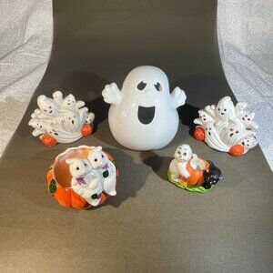 Lot of 5 Halloween Ceramic pieces (696)